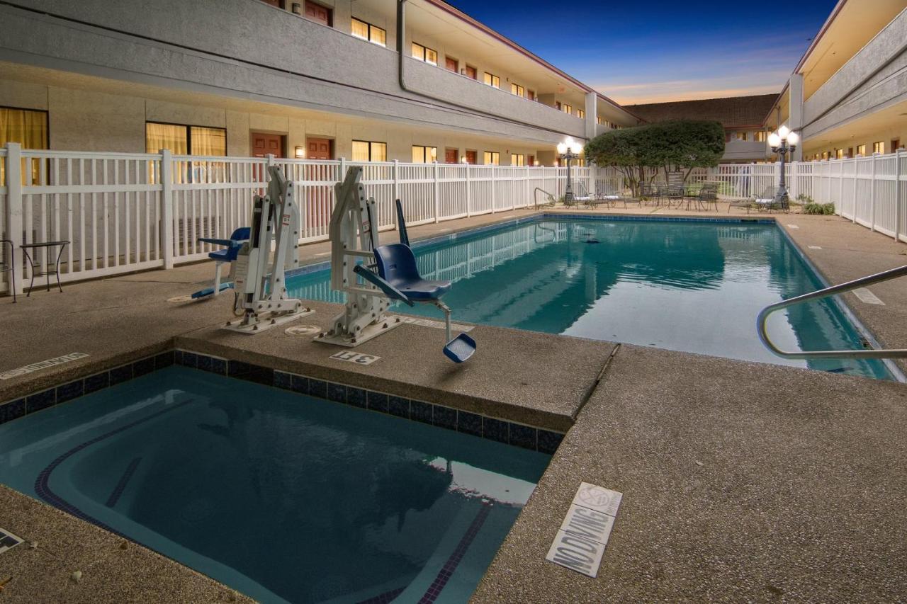 Irving Inn & Suites At Dfw Airport Luaran gambar