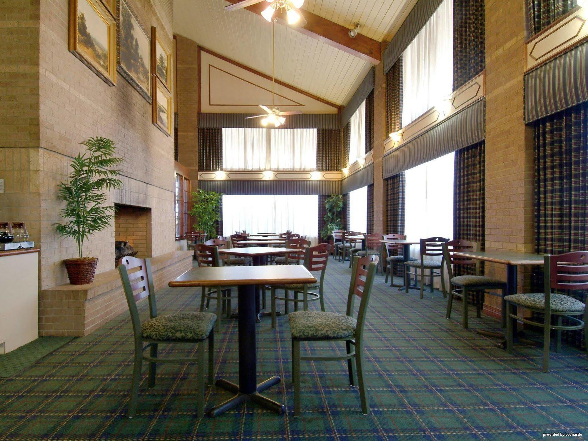 Irving Inn & Suites At Dfw Airport Restoran gambar